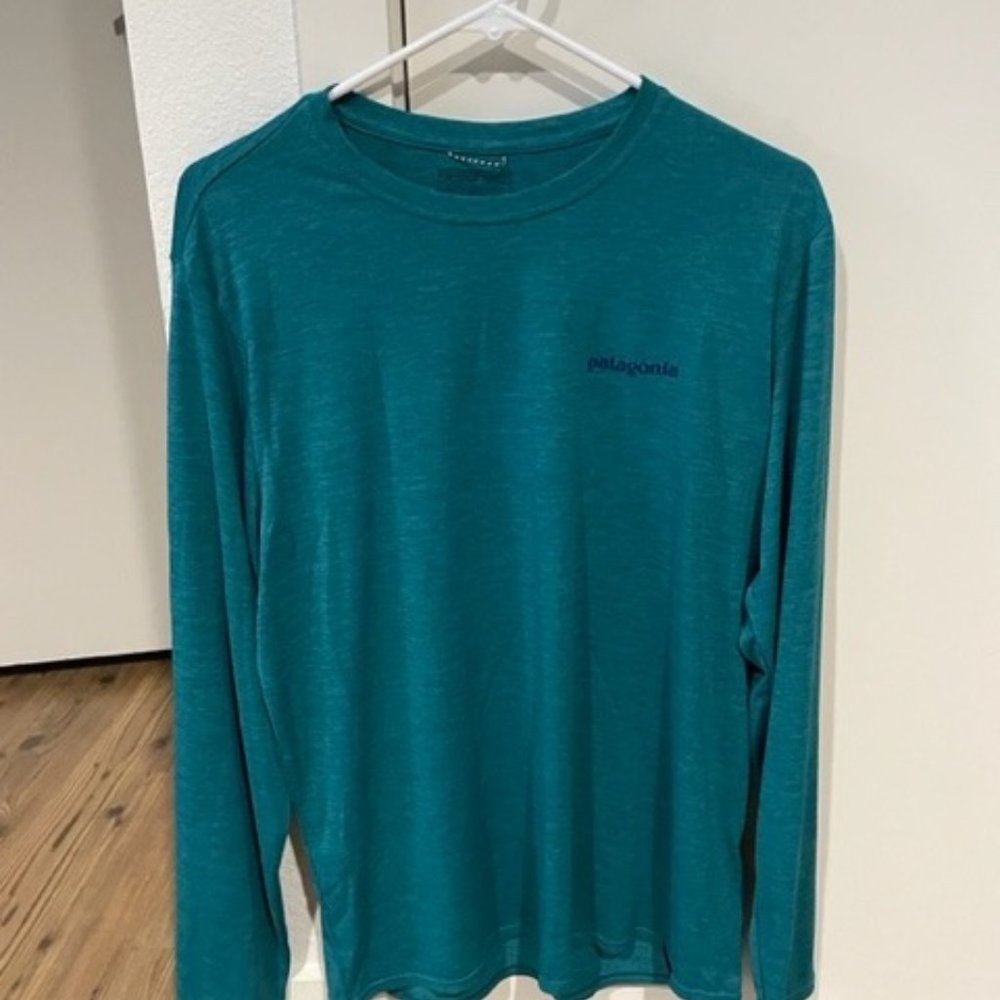 Patagonia Men's Dri-Fit Belay Blue X-Dyequ long sleeve shirt - size Medium